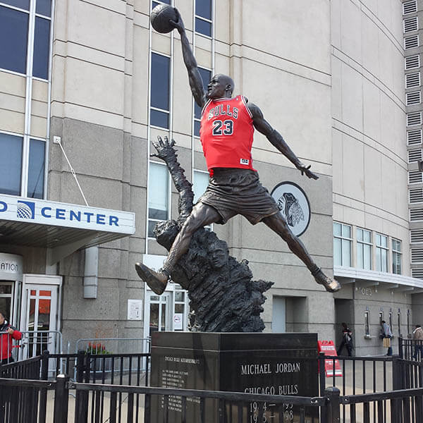 Charter bus in Chicago and basketball 